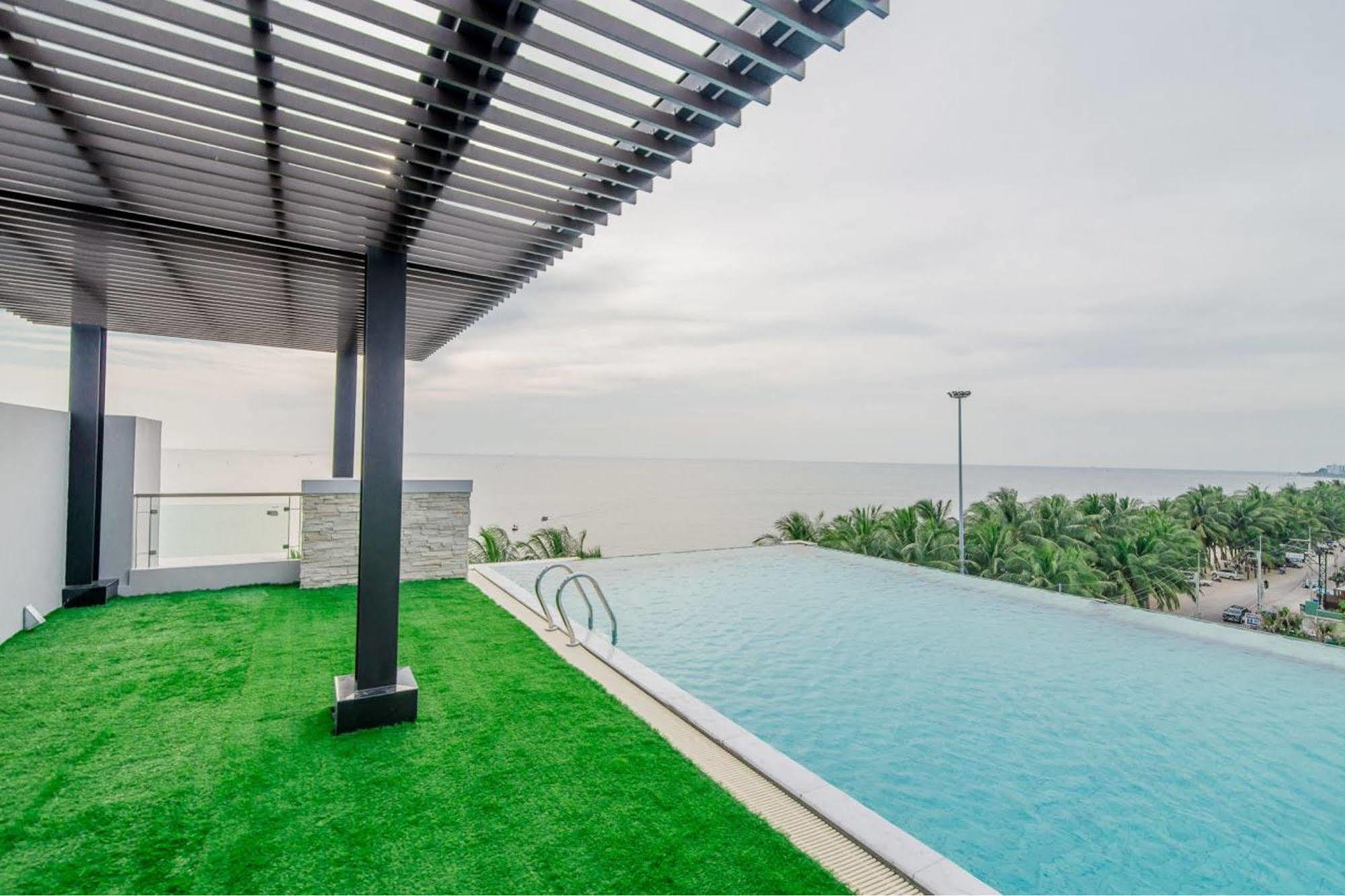 Panitar Haus Hotel Chonburi Bagian luar foto